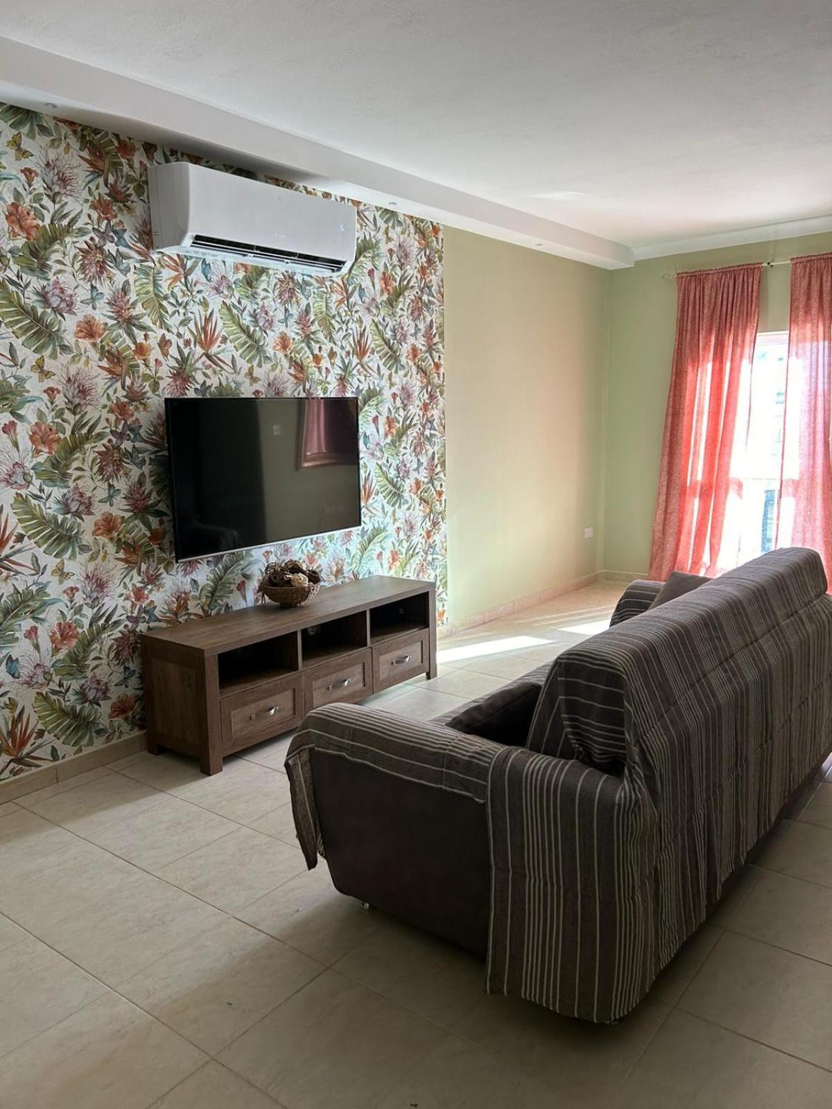 Susannah's Place Apartment *